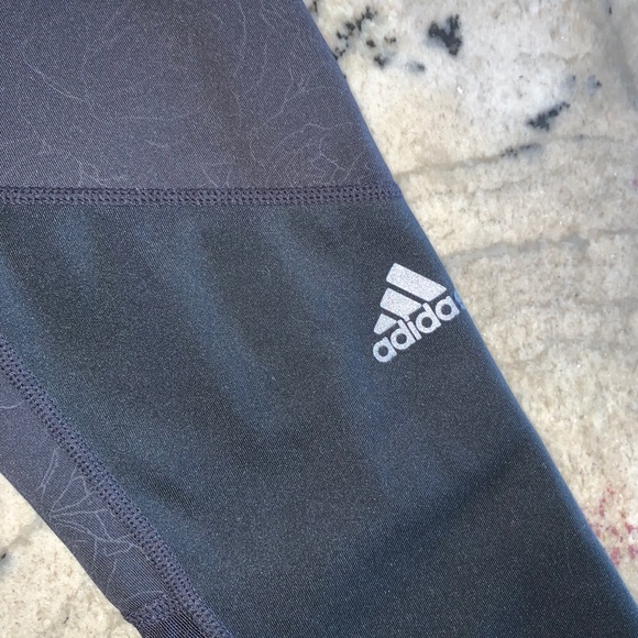 Black Adidas training leggings - Picture 2 of 5